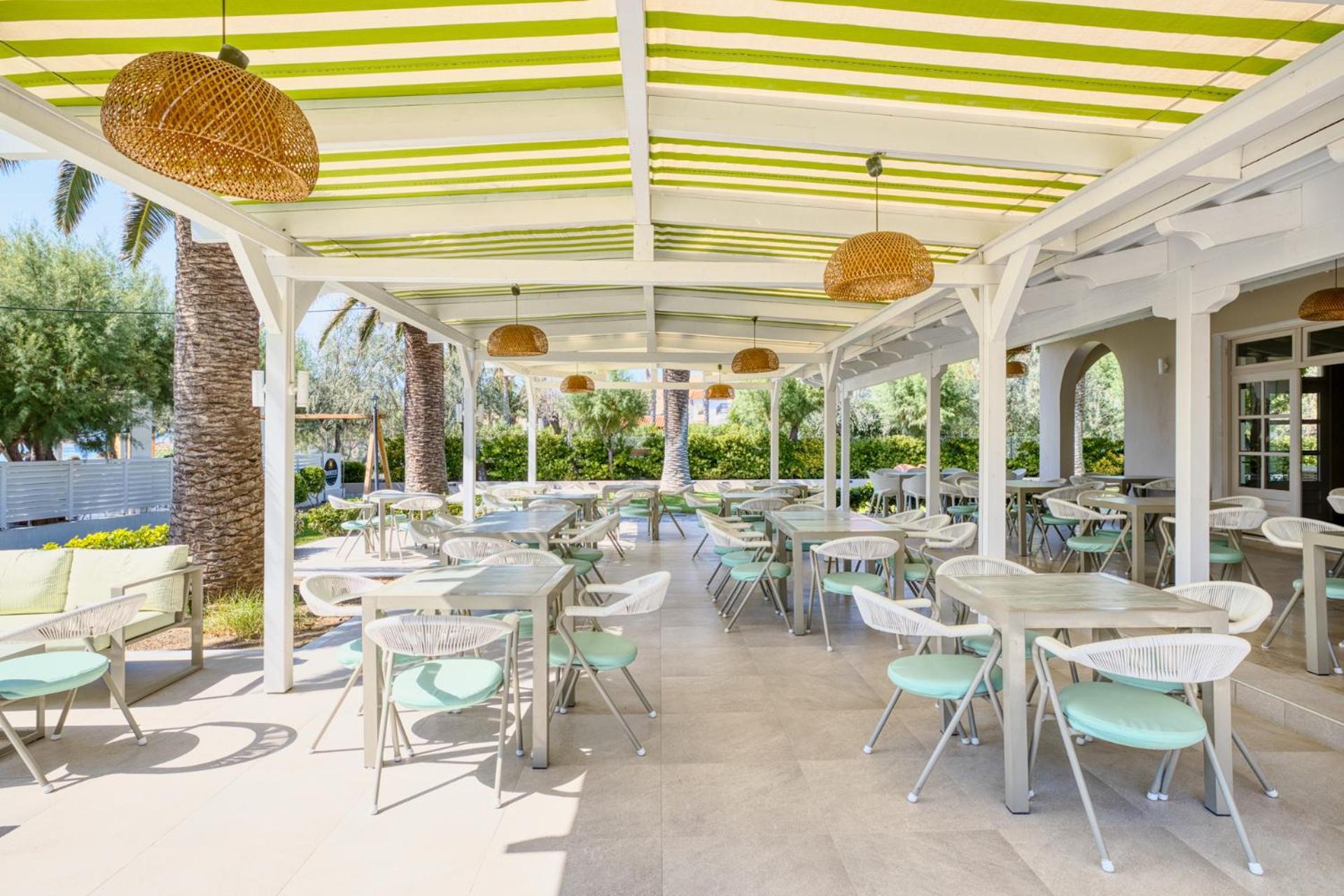 Platy Beach Hotel エクステリア 写真