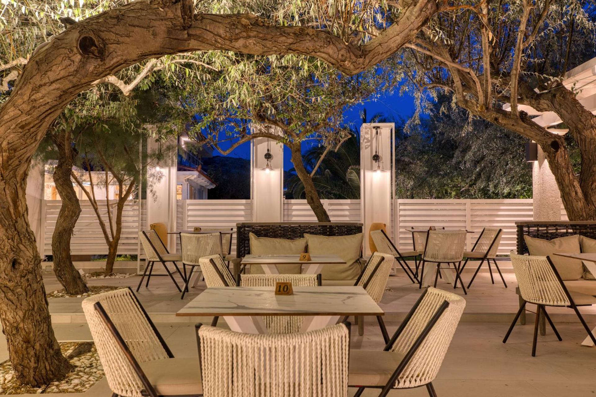 Platy Beach Hotel エクステリア 写真