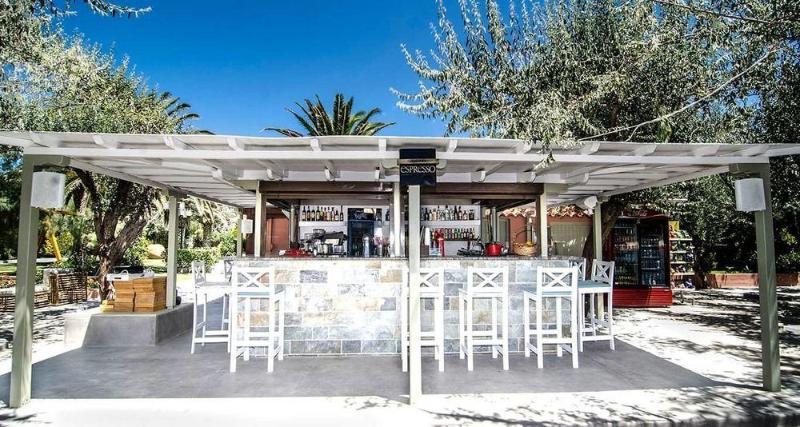 Platy Beach Hotel エクステリア 写真